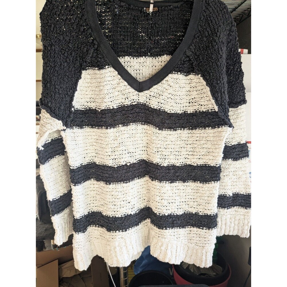 Free People Songbird Women's Size S Blk/Whi  Knit V-Neck Pullover Sweater